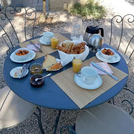 Au Bel Air Bed & Breakfast